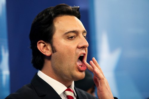 Luciano Ducci participa do debate dos candidatos a prefeito da CNT.Curitiba, 13/09/2012Foto: Brunno Covello