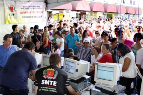 2509emprego1-470x313