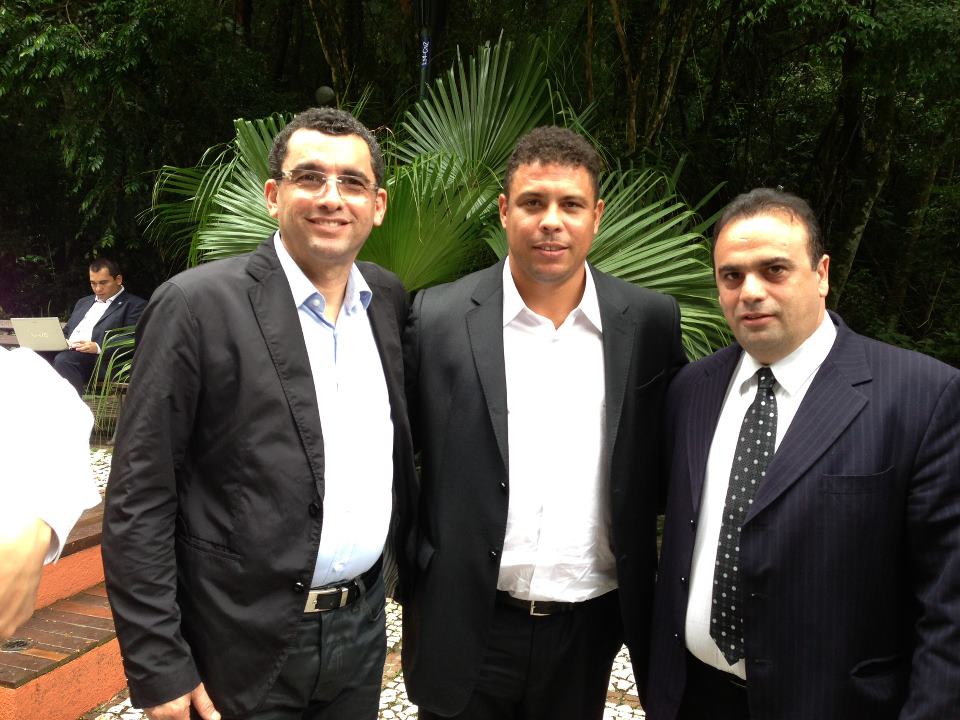 8751_228156940651066_318246973_n