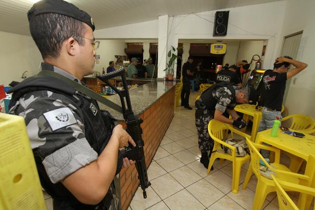 Paraná tem queda no número de homicídios dolosos Paraná tem queda no número de homicídios dolosos