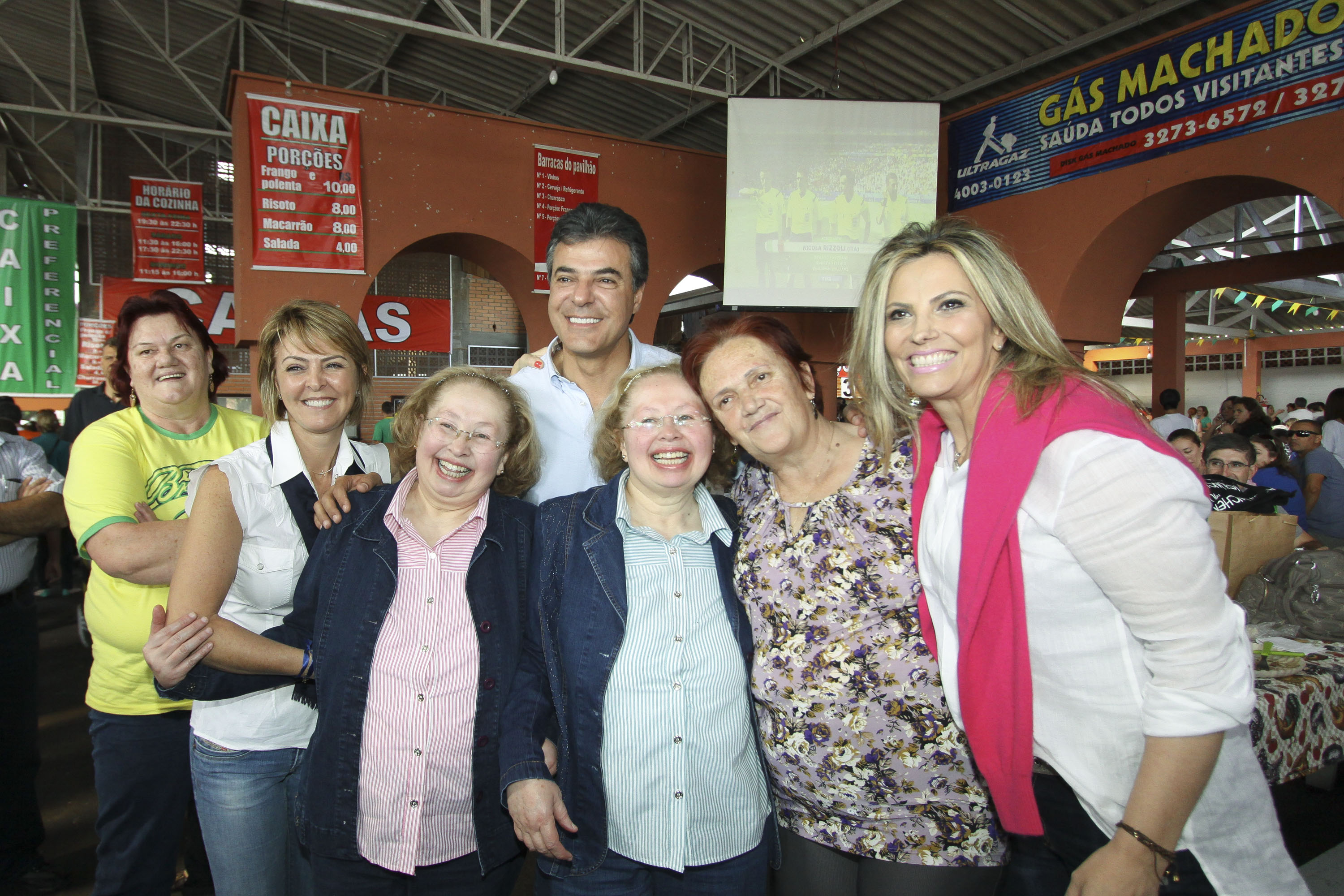 Campo Mourão destaca trabalho de Beto Richa pela agricultura do PR Campo Mourão destaca trabalho de Beto Richa pela agricultura do PR