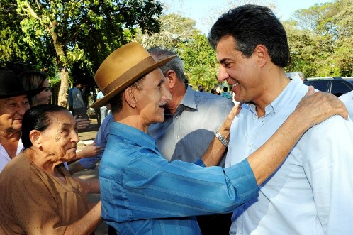 No interior, Beto Richa lidera com folga, aponta pesquisa do Datafolha No interior, Beto Richa lidera com folga, aponta pesquisa do Datafolha