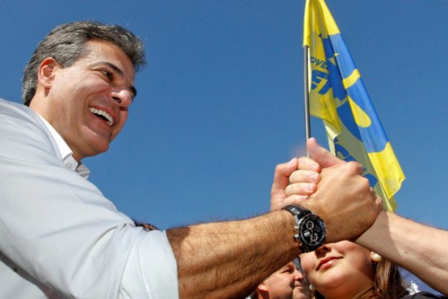 Beto vence na RMC, Curitiba e interior, aponta Datafolha Beto vence na RMC, Curitiba e interior, aponta Datafolha