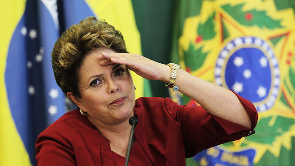Dilma não aparece para trabalhar há quase 1 mês