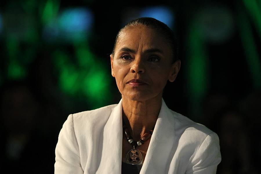 Marina declara apoio a Aécio no 2º turno Marina declara apoio a Aécio no 2º turno