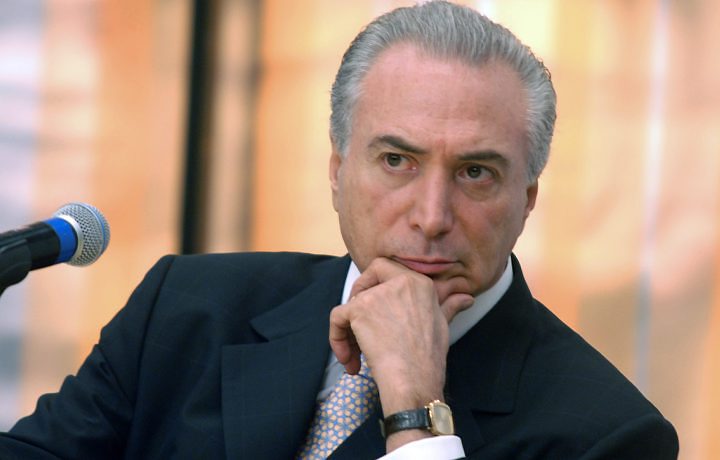 Temer critica 'radicalismo' e falta de unidade no PMDB