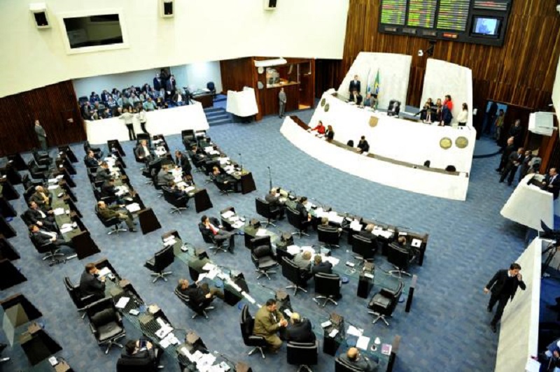 Assembleia Legislativa retoma sessões com pauta 'light'