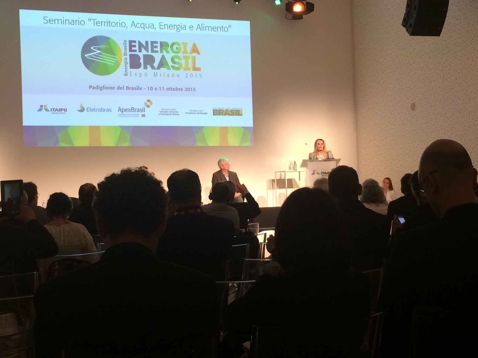 Na Itália, Cida apresenta potenciais do Paraná