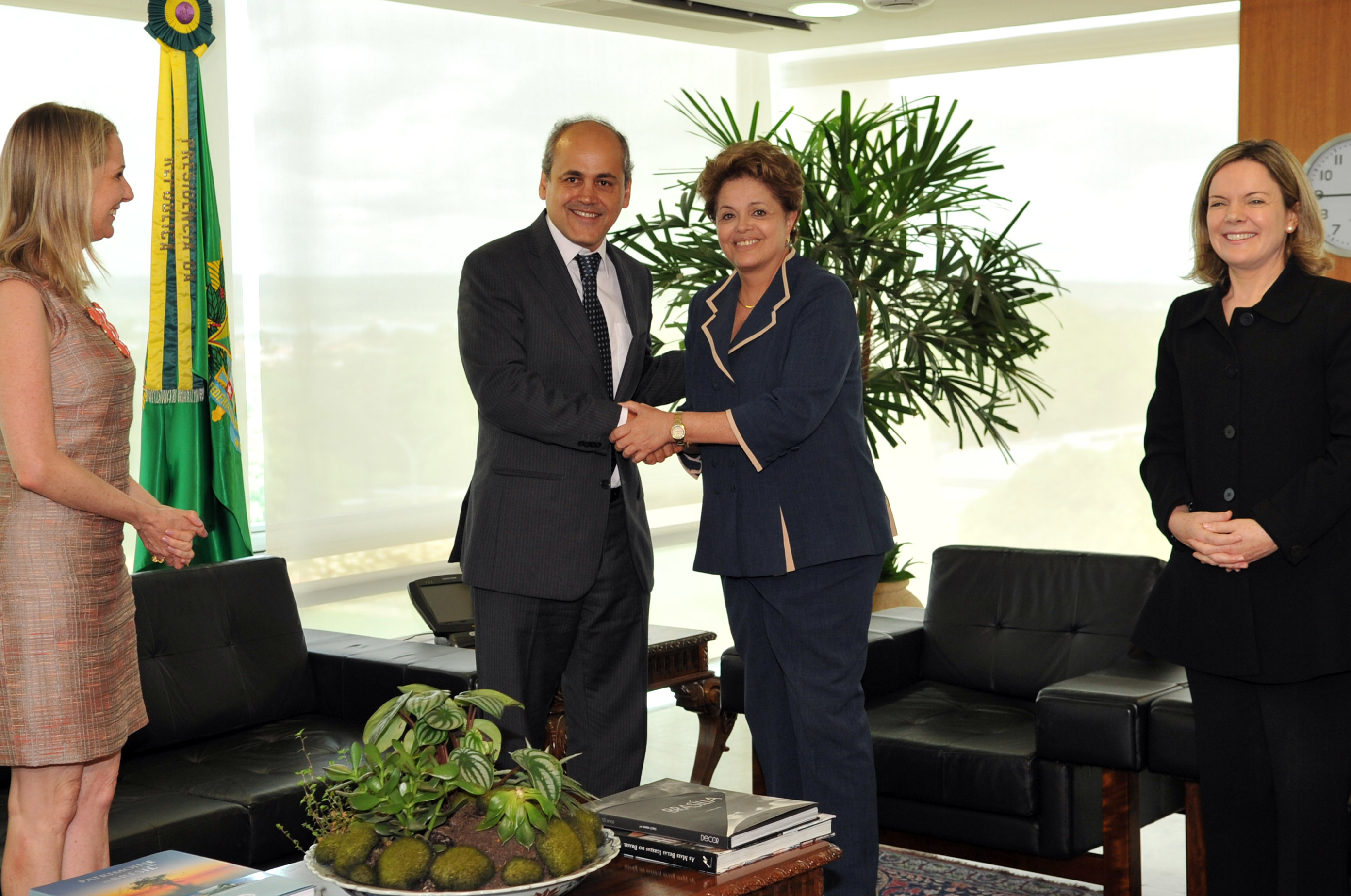 Com apoio de prefeitos, Dilma acredita na aprovação da CPMF