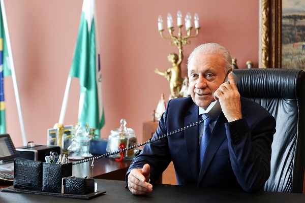 Governador em exercício, Ademar Traiano. Curitiba, 09/10/2015. Foto: ANPr