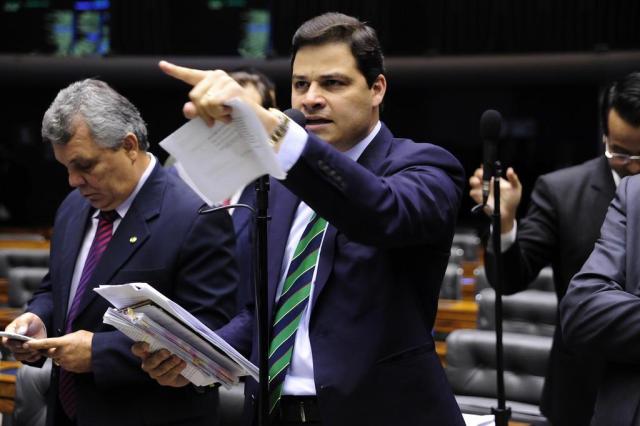 Sandro Alex vai pedir arquivamento de processo contra Chico Alencar