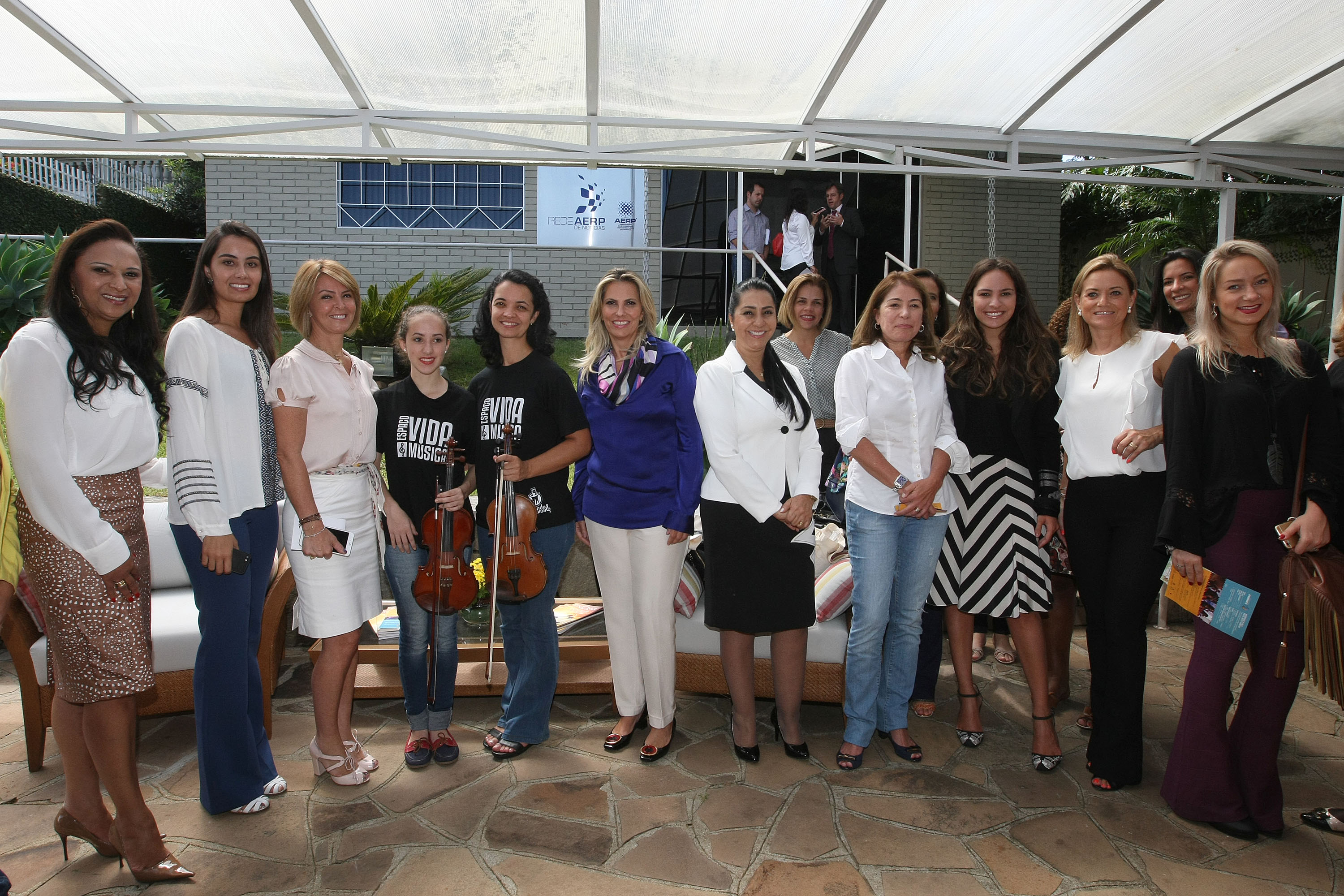 Paraná lança campanha nas rádios de combate à violência contra mulher