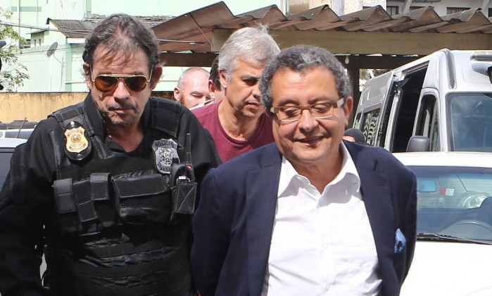 Moro decide se mantém preso marqueteiro do PT