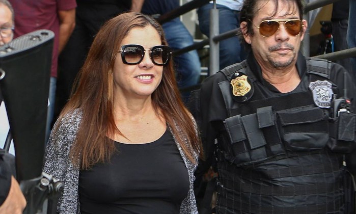 Mulher de marqueteiro do PT diz que Mantega intermediou caixa 2