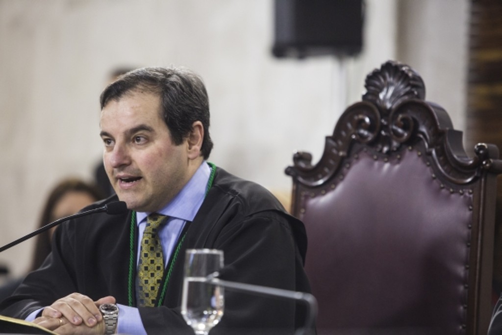 TCE entrega lista de gestores com contas irregulares  à Justiça Eleitoral