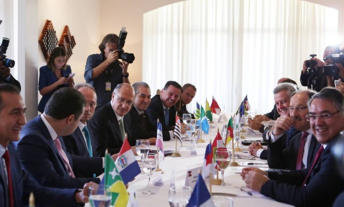 Câmara rejeita urgência para renegociação de dívida dos estados