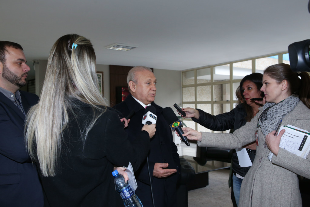 Assembleia fará concurso de redação para 600 alunos