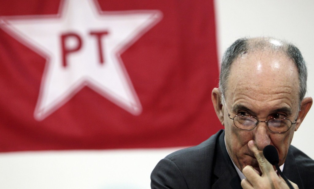 PT dá as costas a Dilma