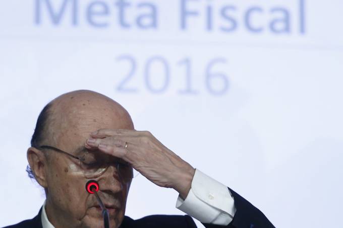 Governadores pedem R$ 7 bilhões à União e ainda ameaçam decretar calamidade pública