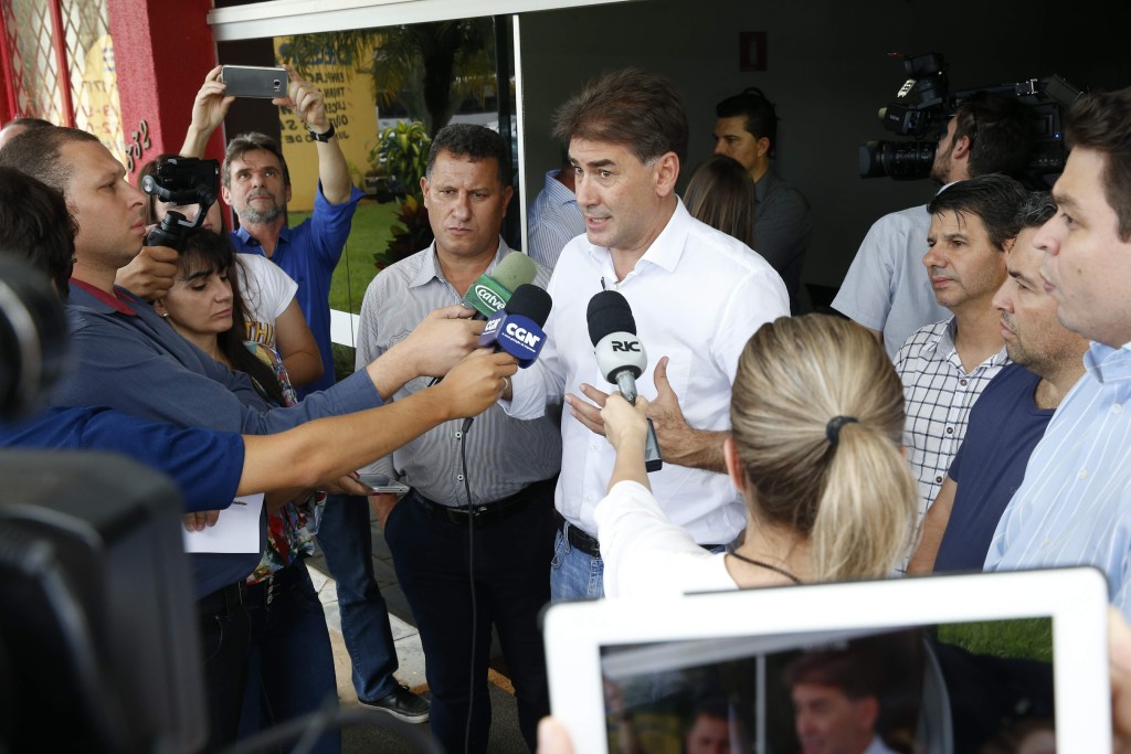 Paranhos anuncia leitos para hospital