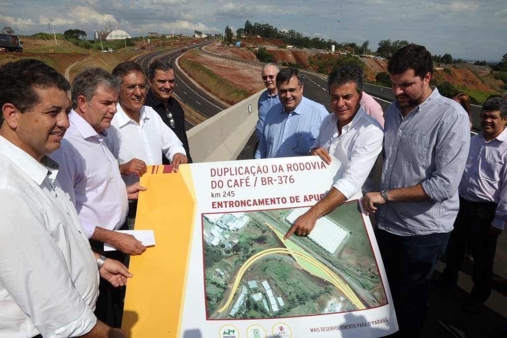Governador Beto Richa entrega o acesso à Apucarana, que integra a duplicação da BR 376 entre Apucarana e Ponta Grossa. Apucarana, 24/03/2017. Foto: Orlando Kissner/ANPr