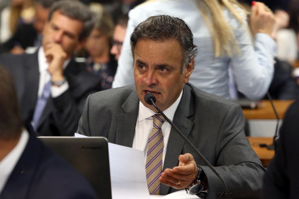 Boca Maldita: Projeto de Aécio aumenta penas para exploração de menores de idade