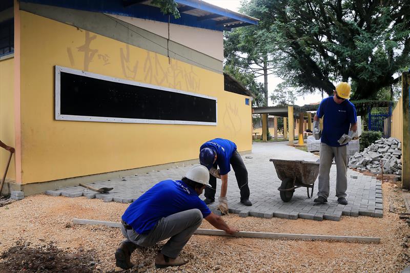 Greca programa obras para ampliar estrutura de escolas em 2018