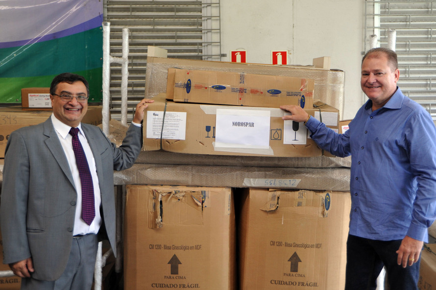 Michele Caputo Neto entrega mais 190 equipamentos para 38 hospitais do Paraná
