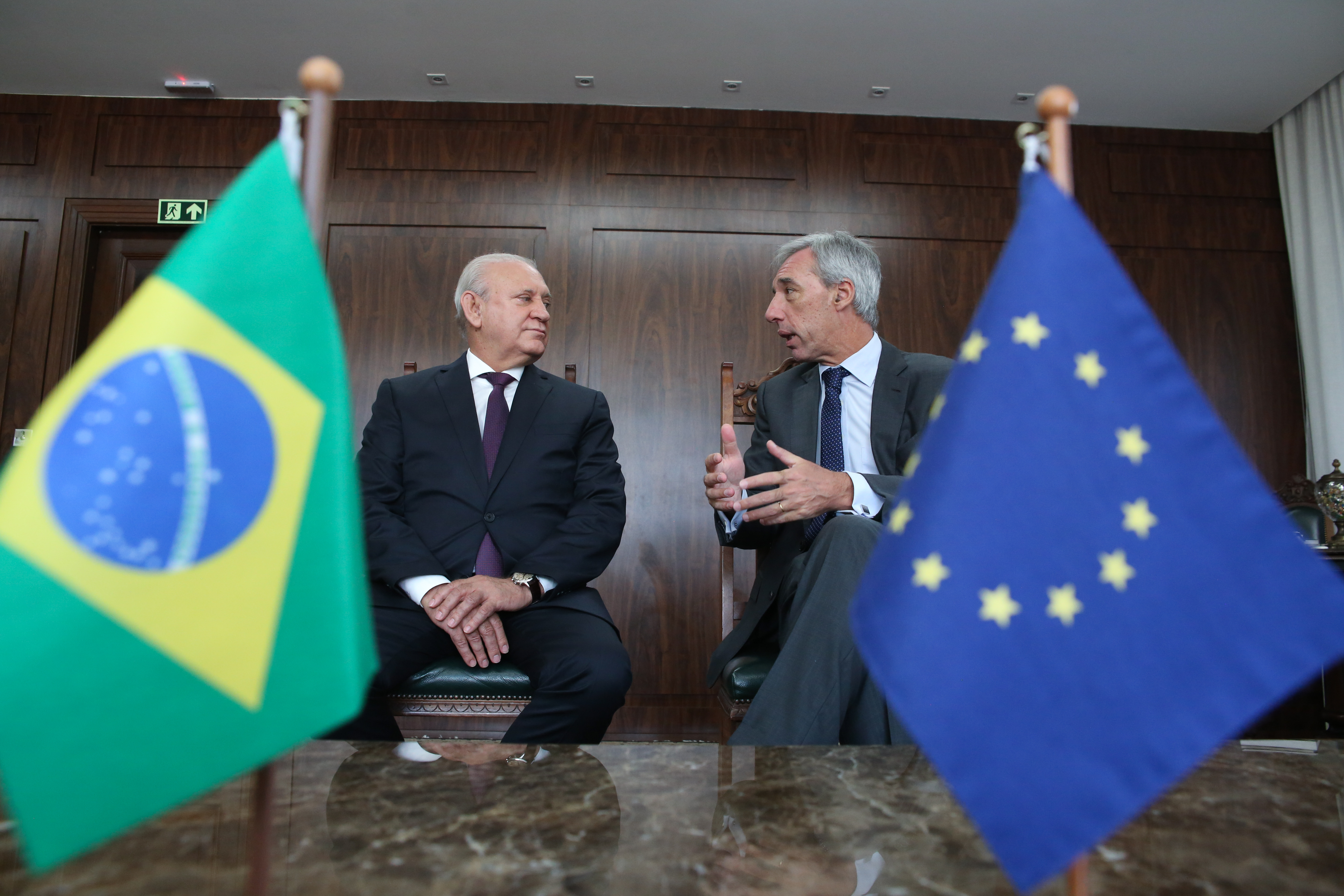 Traiano recebe embaixador da União Europeia que prepara encontro no Paraná