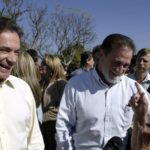 Alvaro abandona irmão Osmar por votos do Paraná à Presidência