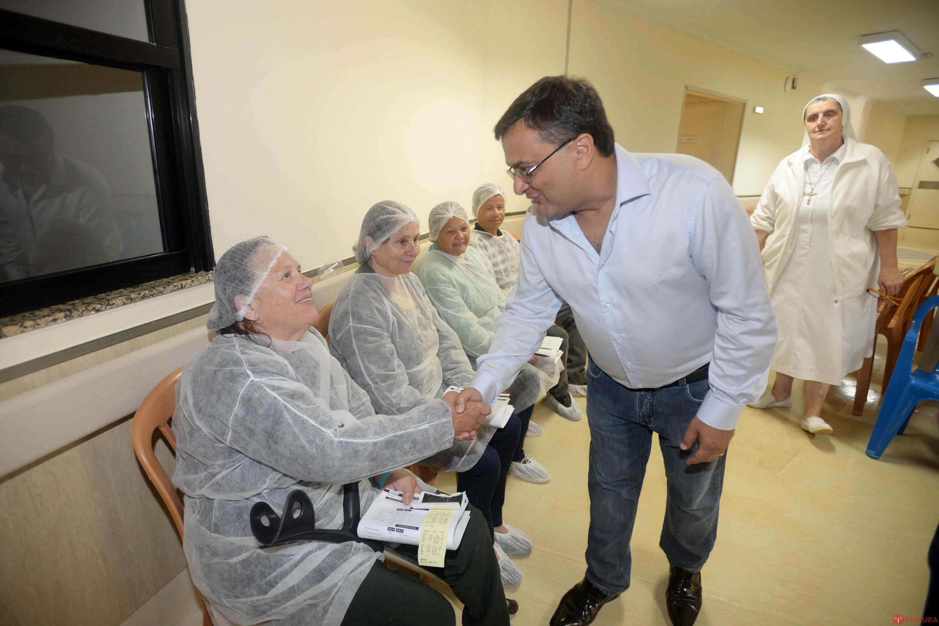 Mutirão da catarata vão atender 1,2 mil pacientes no litoral