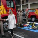 Cida confirma R$ 4 milhões em viaturas, ambulância e caminhão para Polícia Militar