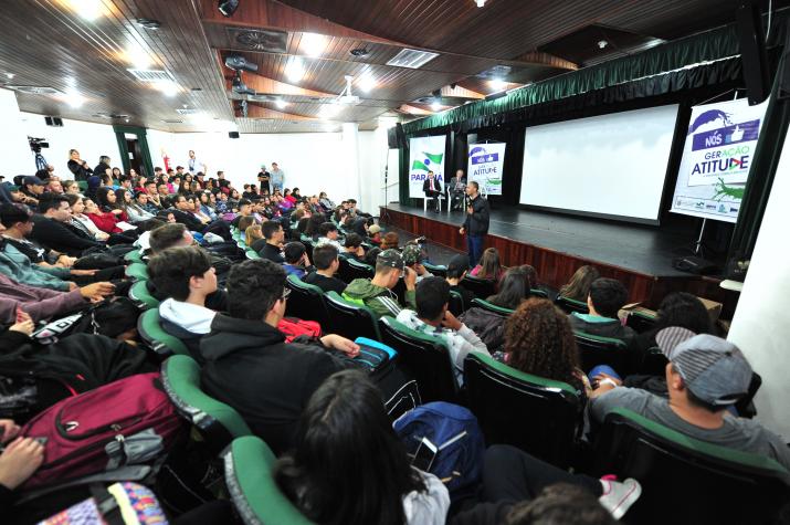 Projeto estimula estudante a fazer projeto de lei em Guaratuba