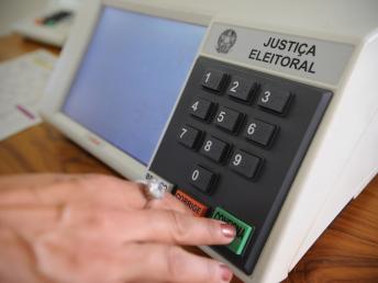 Supremo suspende voto impresso nas eleições de outubro