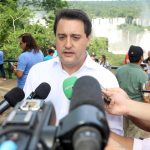 Paraná quer um ambiente moderno para turistas, diz Ratinho Junior