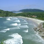 Ilha do Mel recebe circuito brasileiro de surf profissional