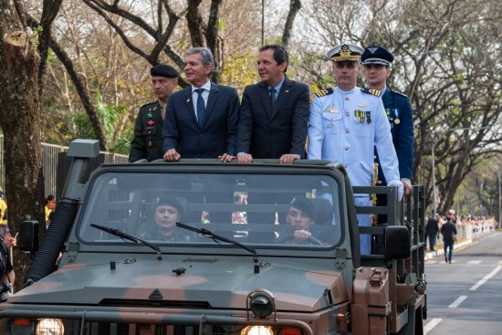 “Orgulhoso de ver como Foz do Iguaçu celebra o 7 de Setembro”, disse Silva e Luna
