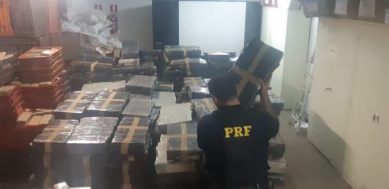 Mais de 4,6 toneladas de maconha são apreendidas pela PRF no Paraná