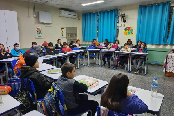 Alunos da escola Elenice Milhorança participam de projeto sobre educação financeira