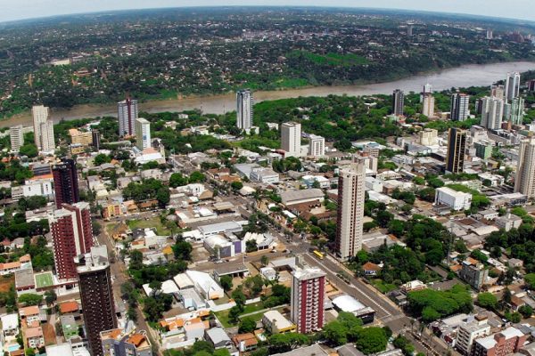 Foz do Iguaçu cria 1.310 empregos com carteira assinada em 2022