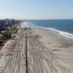 Praia de Caiobá, em Matinhos, já conta com 500 metros de faixa de areia mais larga