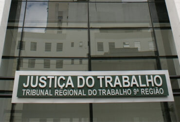 Prédio sede do TRT-PR, que voltou a liderar índice de conciliação nacional e diminuiu tempo de julgamento