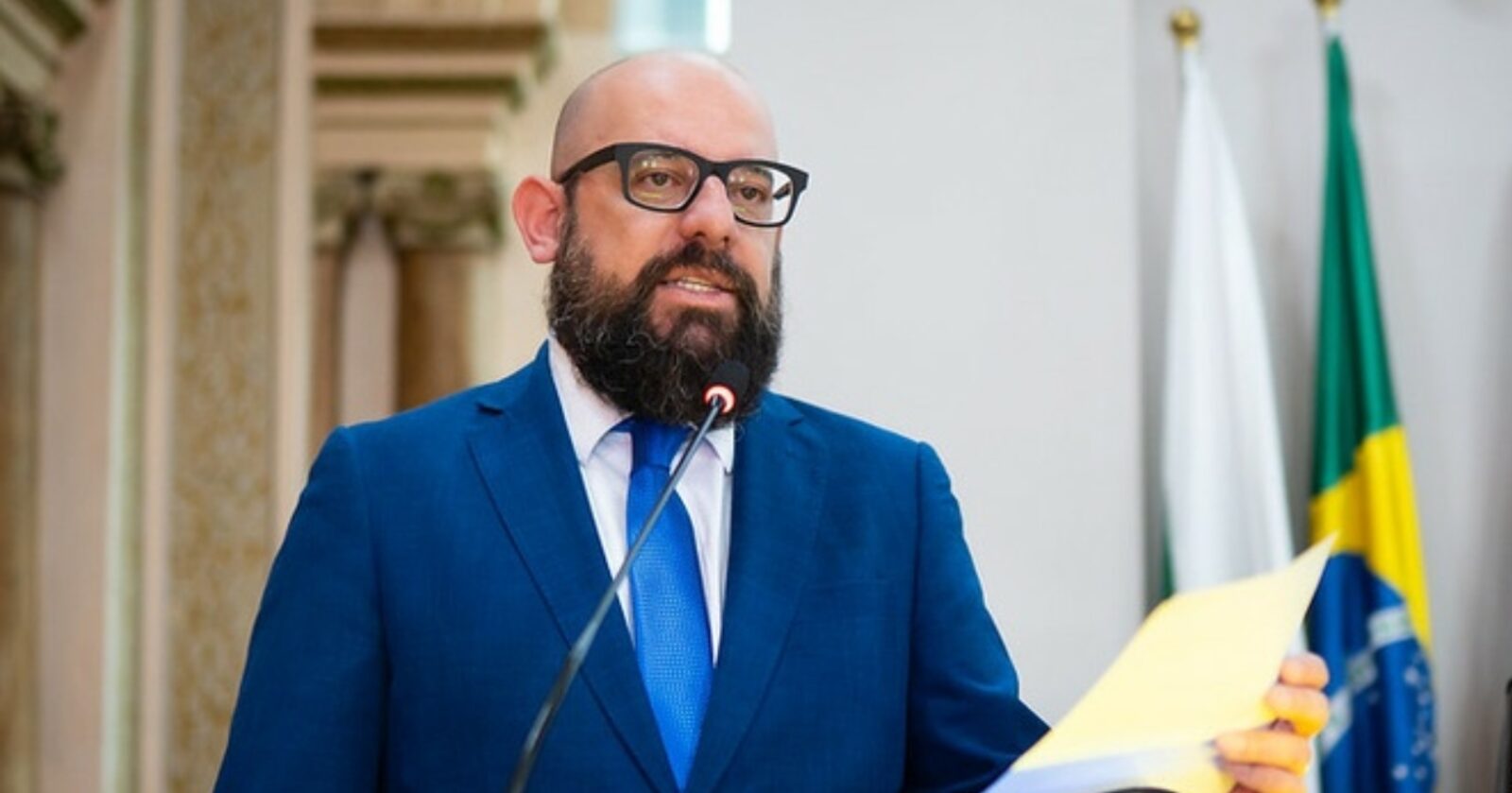 Vereador Eder Borges rebateu, na Câmara de Curitiba, reportagem do The Intercept Brasil. (Foto: Rodrigo Fonseca/CMC)